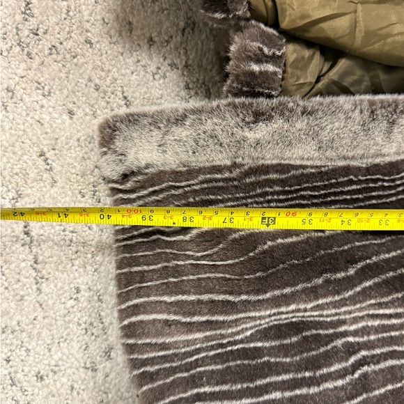 Couture Helene size 8 (UK see measurements) faux fur brown golden tones long - Picture 9 of 15